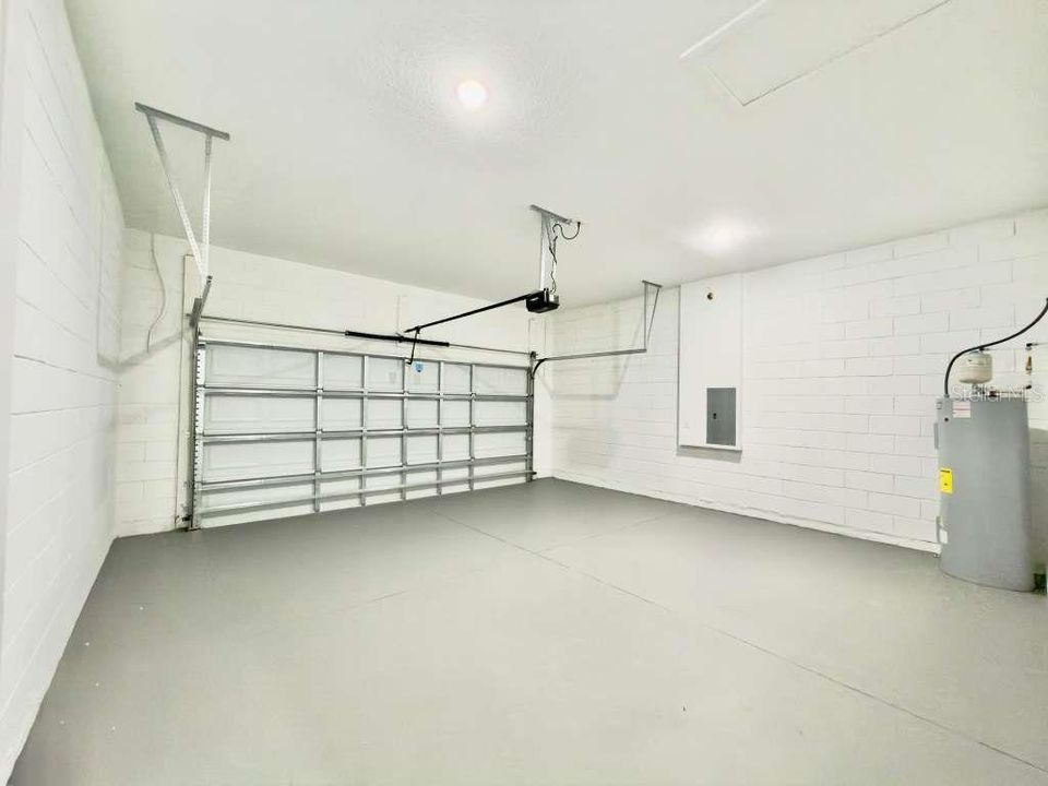 En Renta: $2,200 (4 camas, 3 baños, 1896 Pies cuadrados)