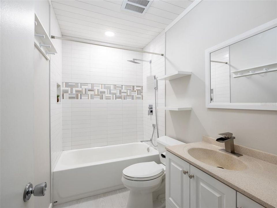 En Venta: $299,000 (3 camas, 2 baños, 1413 Pies cuadrados)