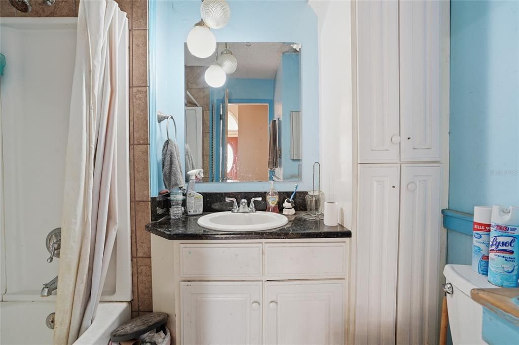 For Sale: $650,000 (4 beds, 3 baths, 2280 Square Feet)