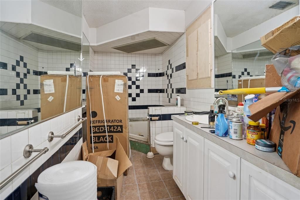 For Sale: $650,000 (4 beds, 3 baths, 2280 Square Feet)