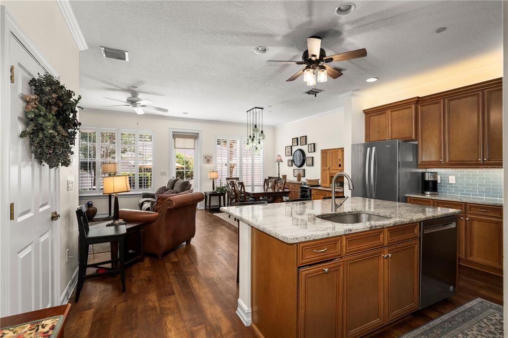For Sale: $660,000 (3 beds, 2 baths, 1818 Square Feet)