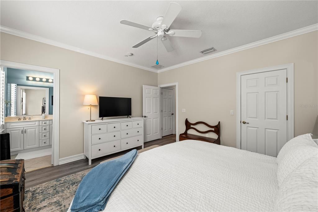 For Sale: $660,000 (3 beds, 2 baths, 1818 Square Feet)