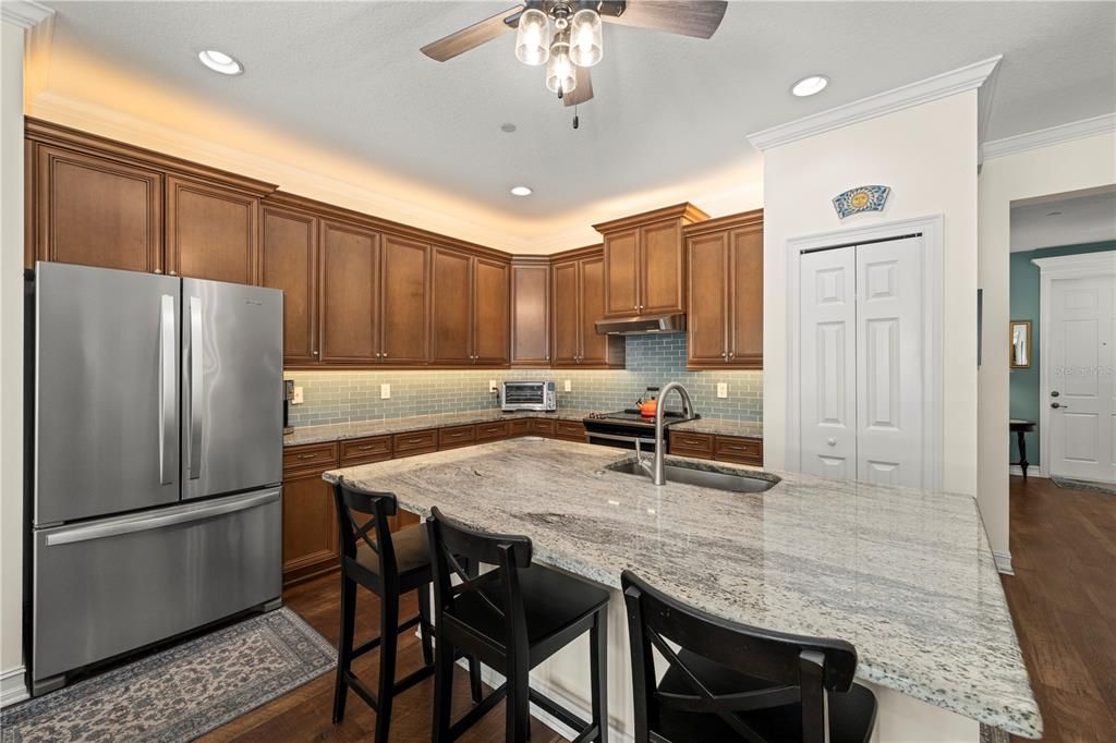 For Sale: $660,000 (3 beds, 2 baths, 1818 Square Feet)