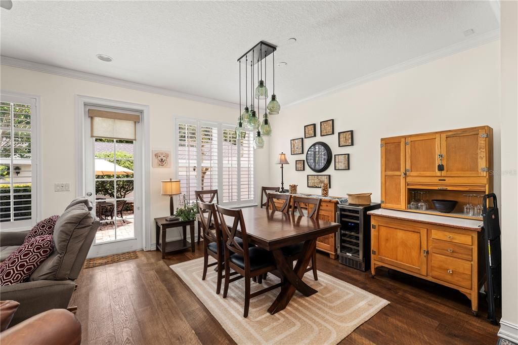 For Sale: $660,000 (3 beds, 2 baths, 1818 Square Feet)