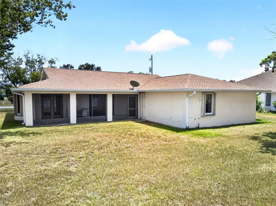 For Sale: $319,900 (3 beds, 2 baths, 1834 Square Feet)