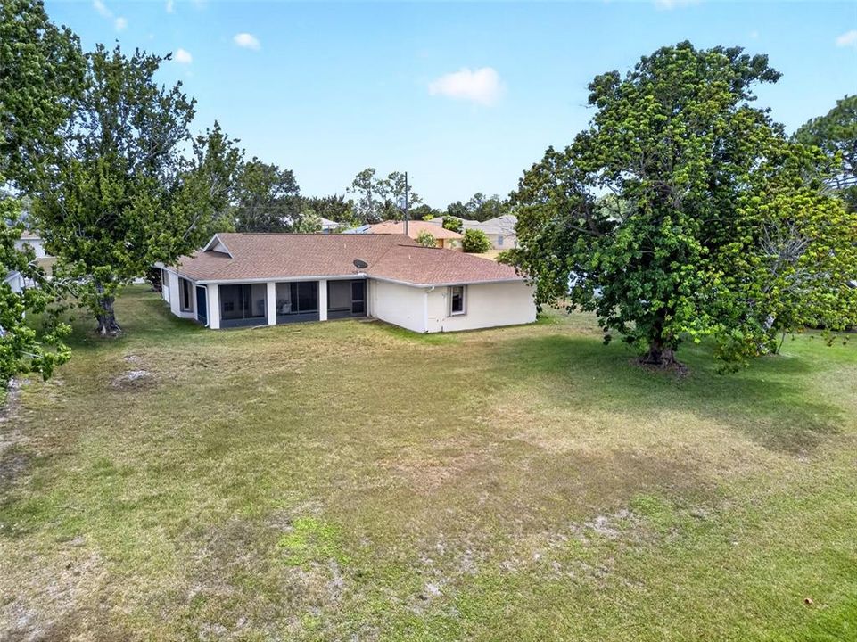 For Sale: $319,900 (3 beds, 2 baths, 1834 Square Feet)