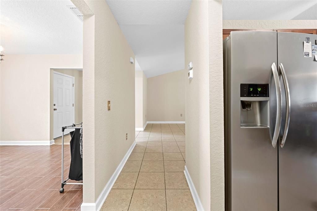 En Venta: $375,000 (4 camas, 2 baños, 2547 Pies cuadrados)