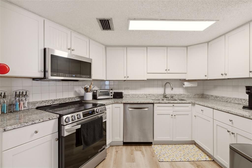 En Venta: $436,000 (3 camas, 2 baños, 1476 Pies cuadrados)