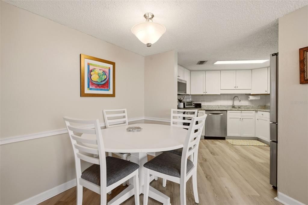 En Venta: $436,000 (3 camas, 2 baños, 1476 Pies cuadrados)