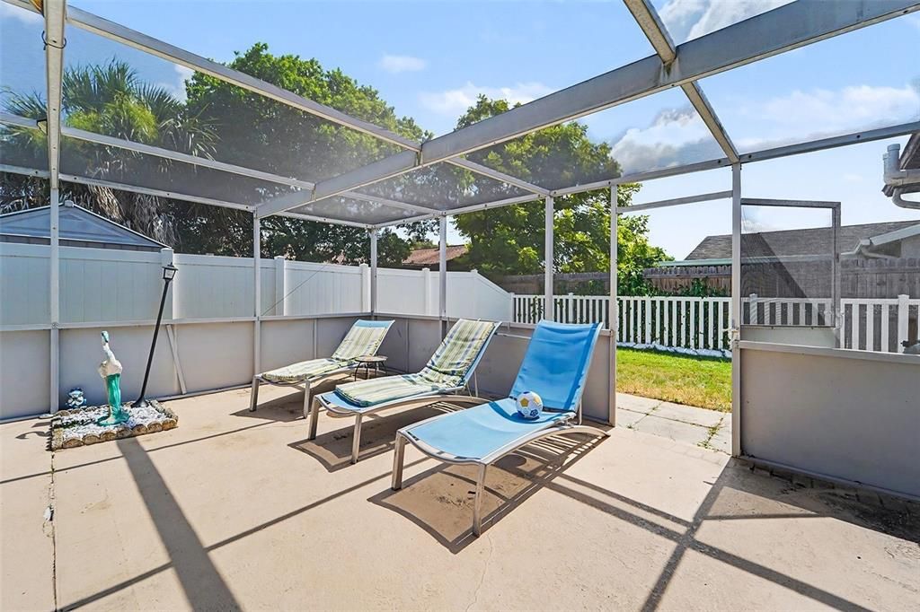 For Sale: $327,000 (3 beds, 2 baths, 1454 Square Feet)