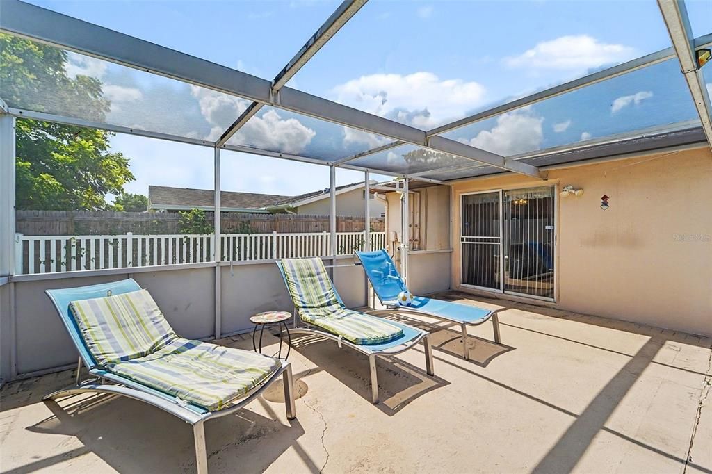 For Sale: $327,000 (3 beds, 2 baths, 1454 Square Feet)