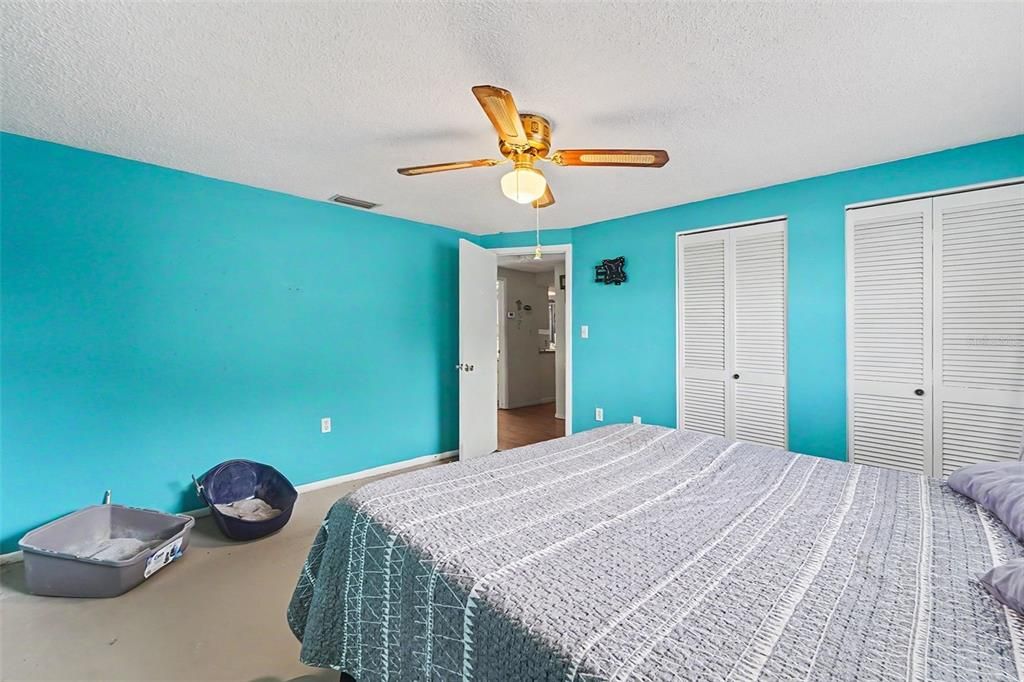 For Sale: $327,000 (3 beds, 2 baths, 1454 Square Feet)