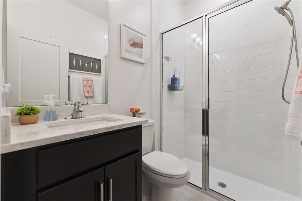 En Venta: $729,900 (4 camas, 3 baños, 2100 Pies cuadrados)