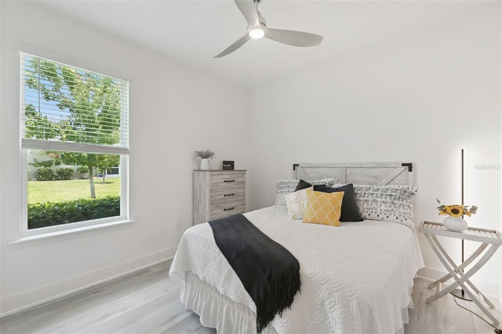 En Venta: $729,900 (4 camas, 3 baños, 2100 Pies cuadrados)