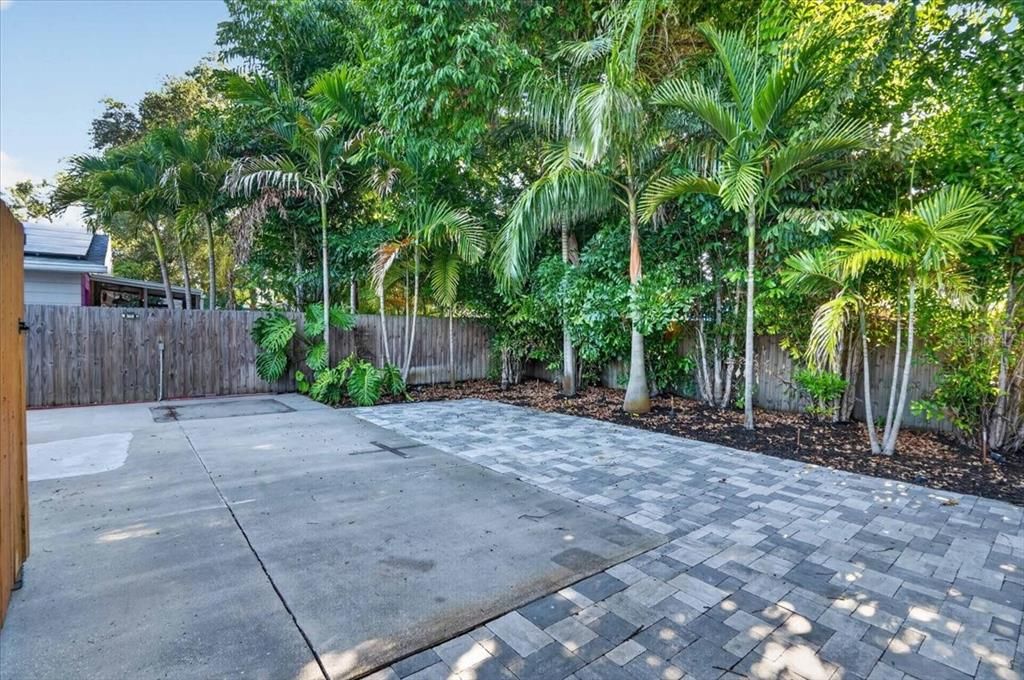 For Rent: $2,500 (2 beds, 2 baths, 1063 Square Feet)