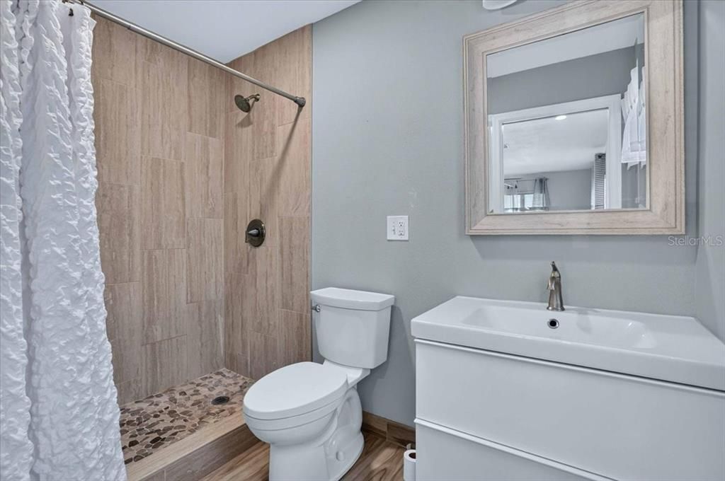 For Rent: $2,500 (2 beds, 2 baths, 1063 Square Feet)