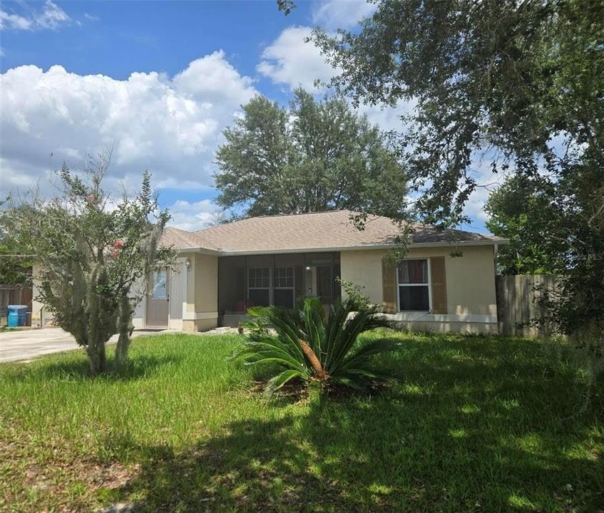 Recently Sold: $150,000 (3 beds, 2 baths, 1747 Square Feet)