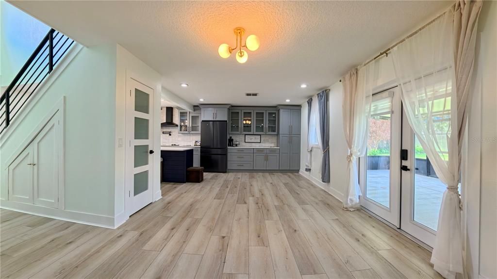 В аренду: $3,200 (4 спален, 2 ванн, 2222 Квадратных фут)