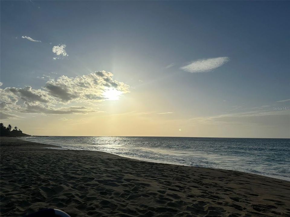 For Sale: $370,000 (2 beds, 1 baths, 857 Square Feet)