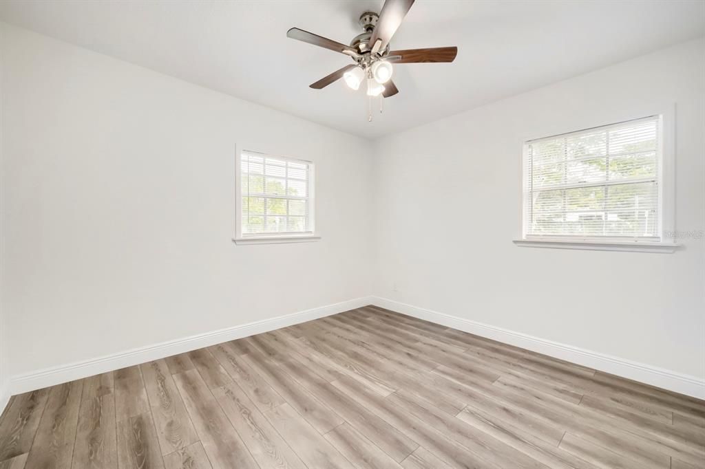 For Sale: $310,000 (3 beds, 1 baths, 1832 Square Feet)