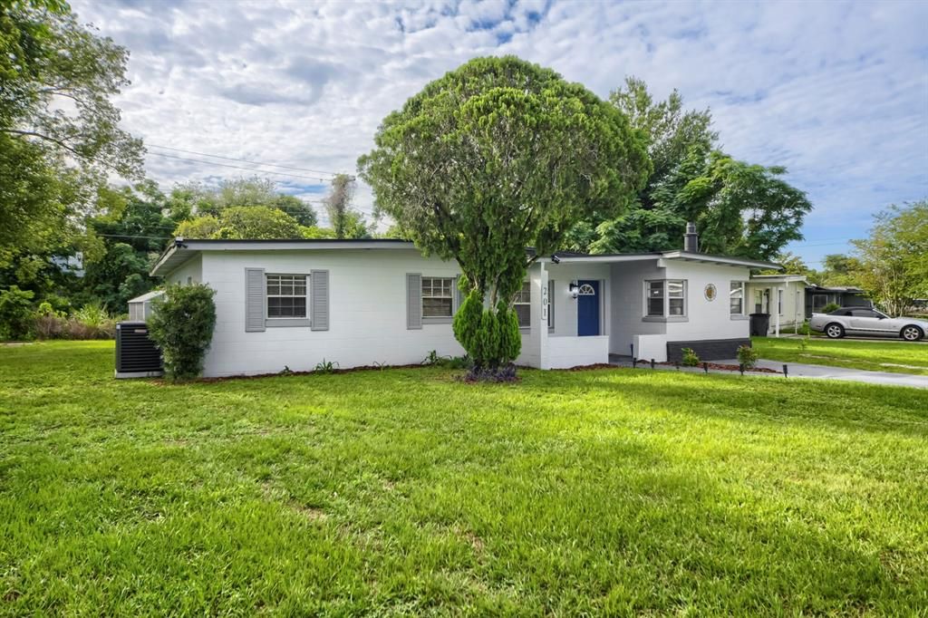 For Sale: $310,000 (3 beds, 1 baths, 1832 Square Feet)