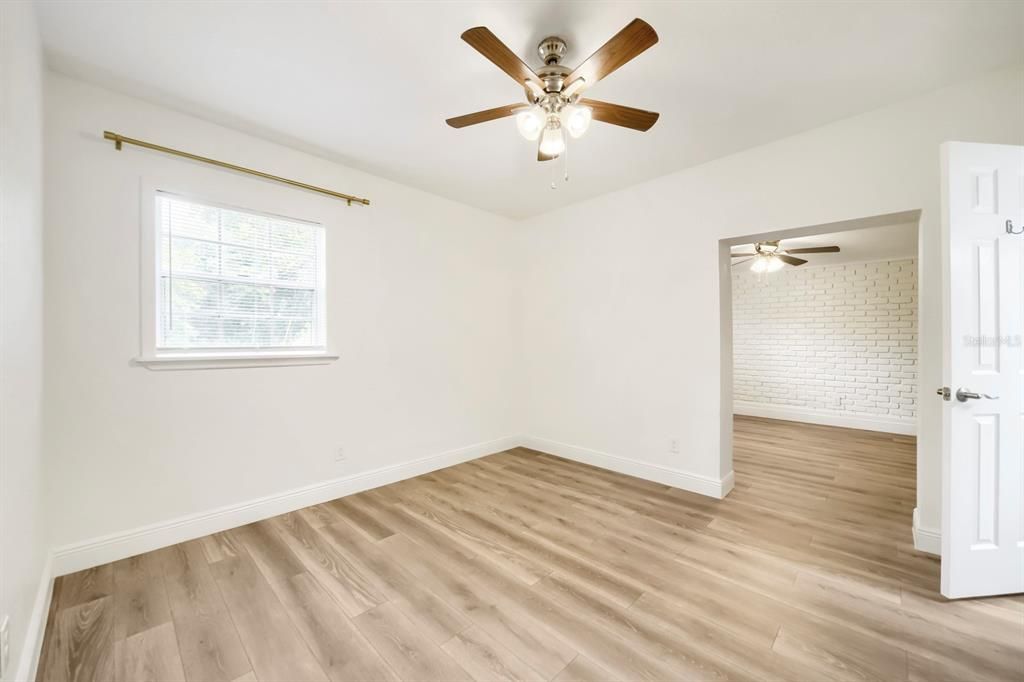 For Sale: $310,000 (3 beds, 1 baths, 1832 Square Feet)