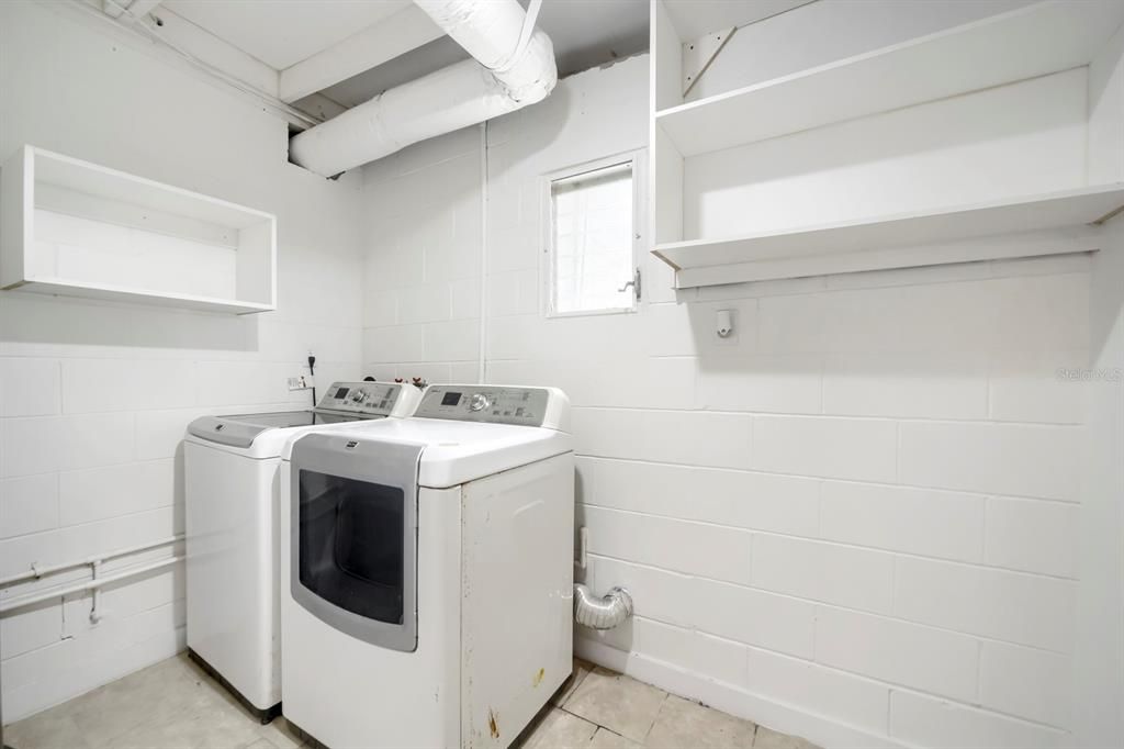 For Sale: $310,000 (3 beds, 1 baths, 1832 Square Feet)