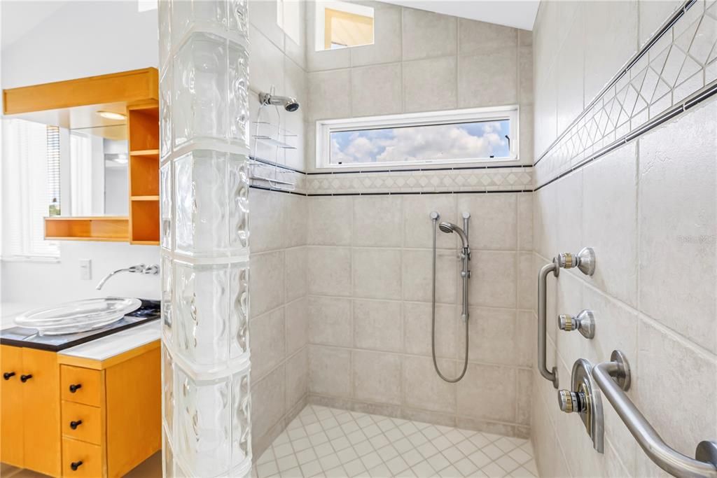 На продажу: $1,339,000 (4 спален, 3 ванн, 2551 Квадратных фут)