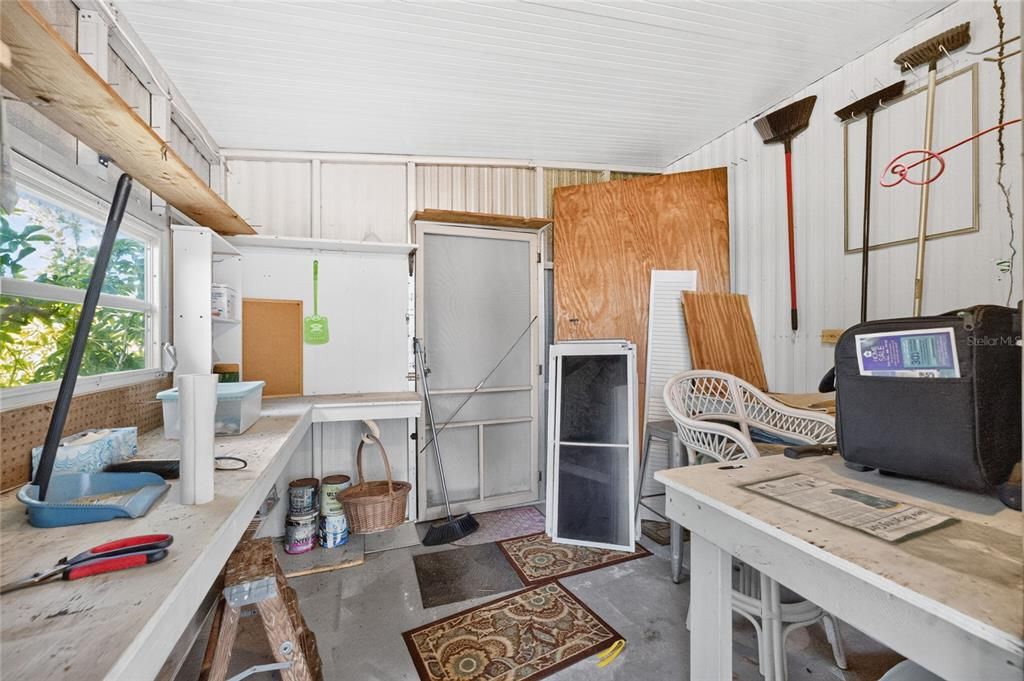 For Sale: $95,000 (2 beds, 1 baths, 624 Square Feet)