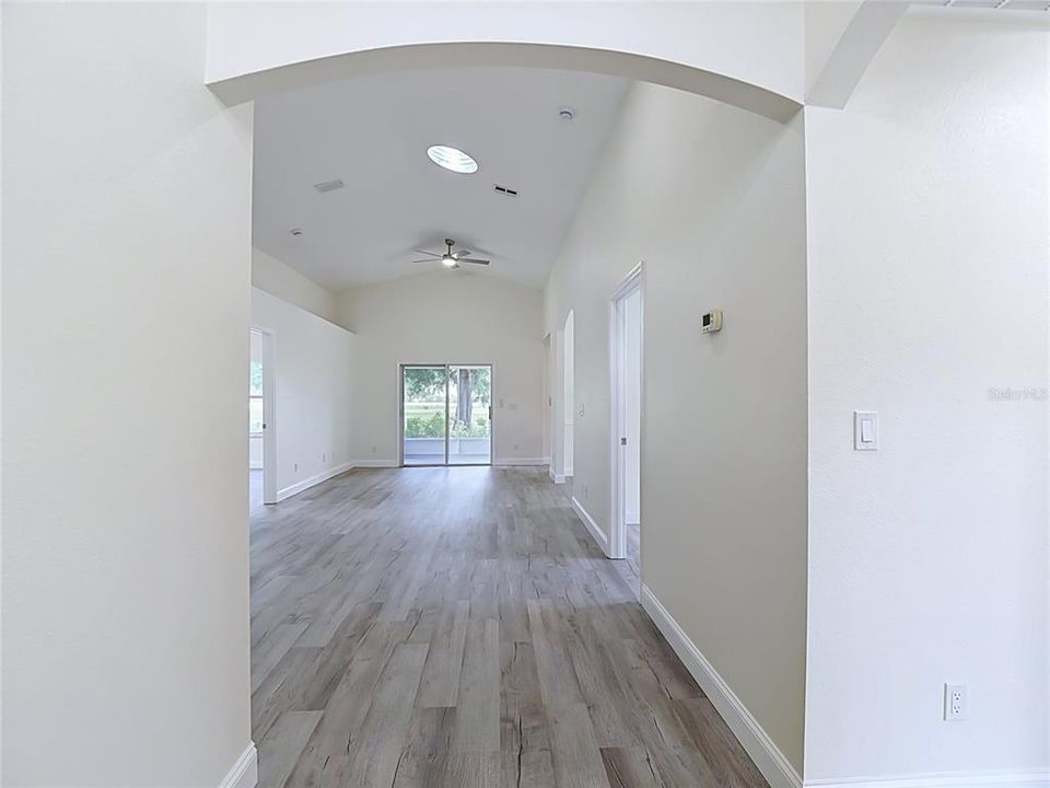 En Venta: $289,900 (3 camas, 2 baños, 1671 Pies cuadrados)