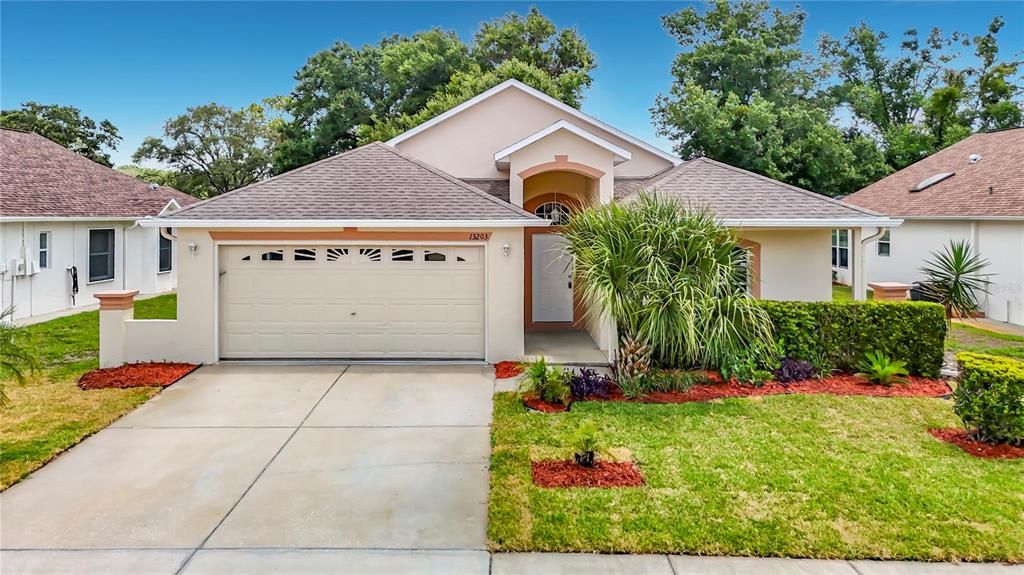 En Venta: $289,900 (3 camas, 2 baños, 1671 Pies cuadrados)