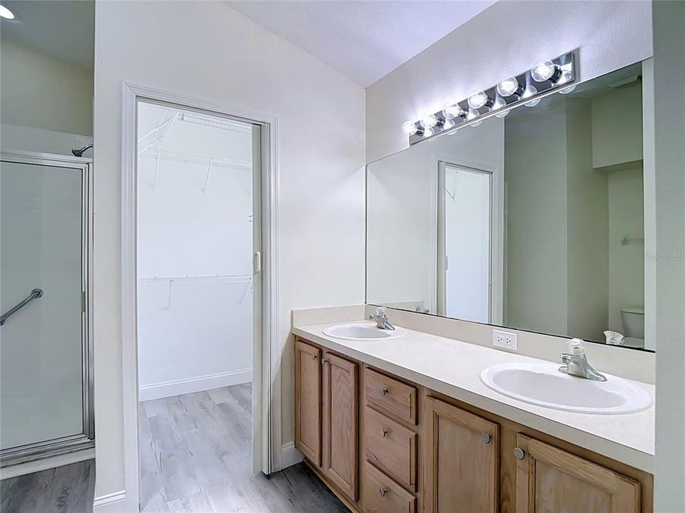En Venta: $289,900 (3 camas, 2 baños, 1671 Pies cuadrados)