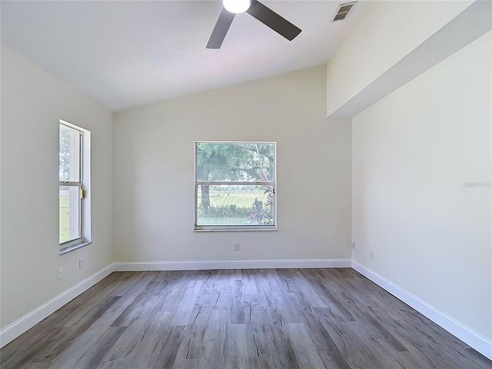 En Venta: $289,900 (3 camas, 2 baños, 1671 Pies cuadrados)