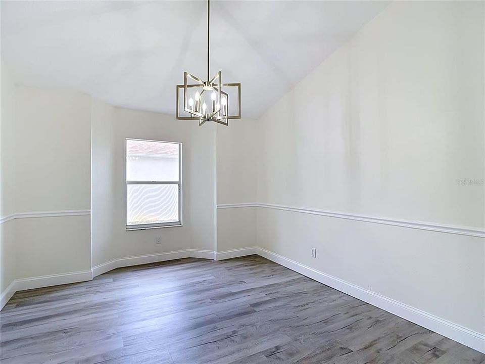 En Venta: $289,900 (3 camas, 2 baños, 1671 Pies cuadrados)