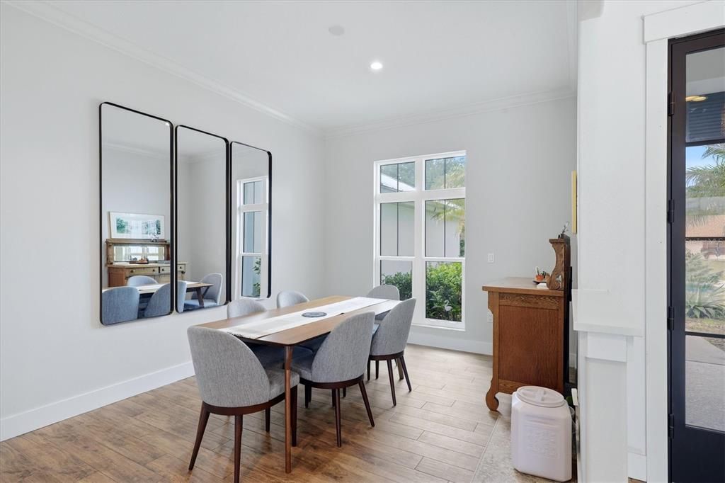For Sale: $969,000 (4 beds, 3 baths, 2962 Square Feet)