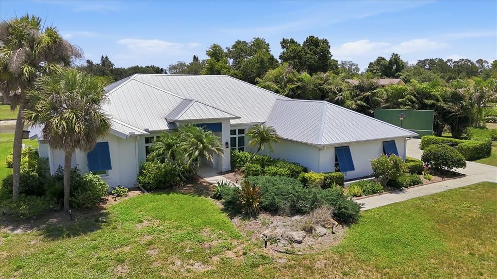 For Sale: $969,000 (4 beds, 3 baths, 2962 Square Feet)