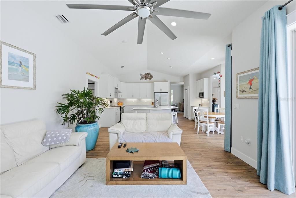 For Sale: $969,000 (4 beds, 3 baths, 2962 Square Feet)