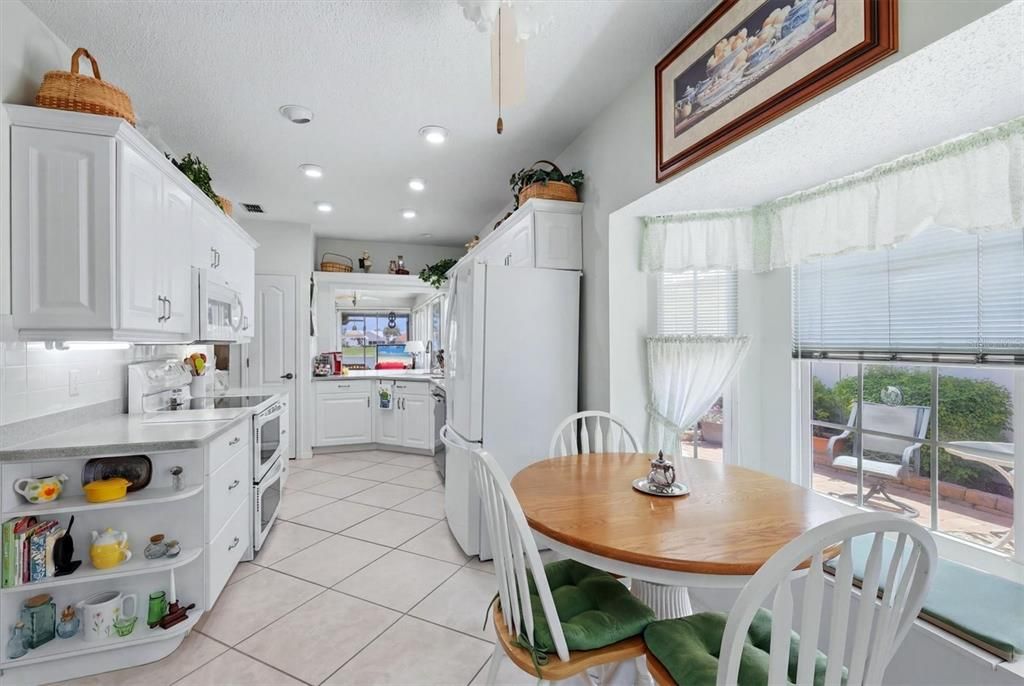 En Venta: $389,000 (2 camas, 2 baños, 2119 Pies cuadrados)