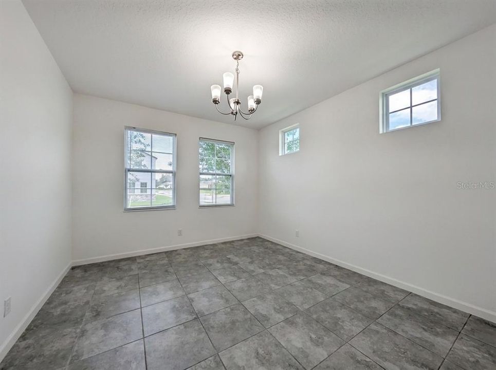 For Rent: $2,650 (4 beds, 2 baths, 2545 Square Feet)