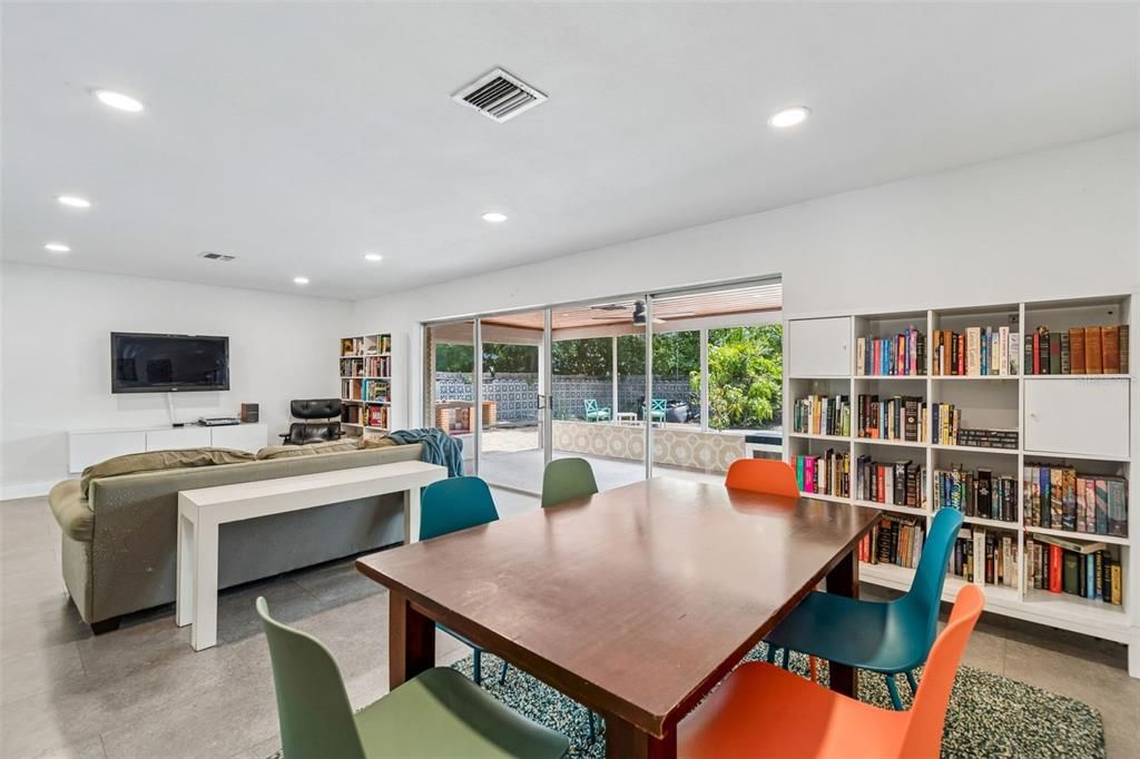 For Sale: $640,000 (3 beds, 2 baths, 1707 Square Feet)
