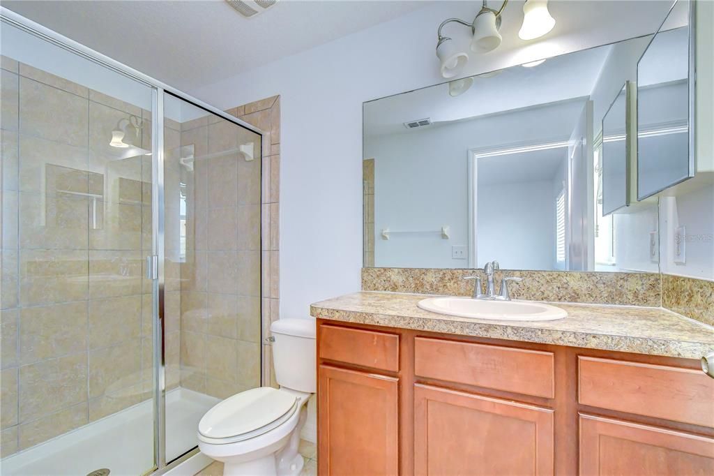 For Sale: $205,000 (2 beds, 2 baths, 1054 Square Feet)