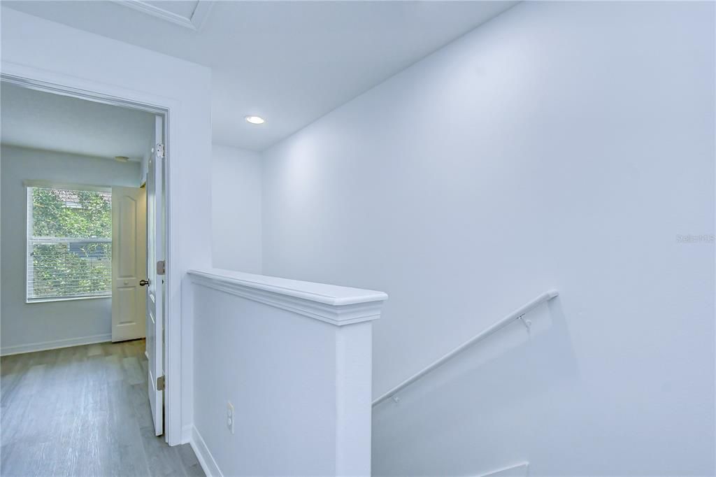 For Sale: $205,000 (2 beds, 2 baths, 1054 Square Feet)