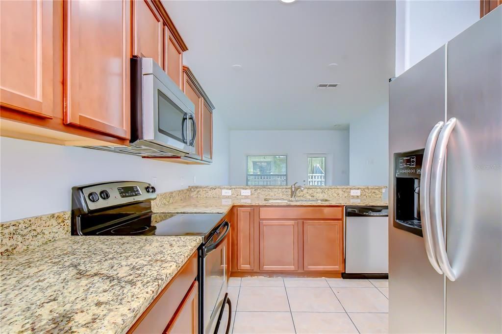For Sale: $205,000 (2 beds, 2 baths, 1054 Square Feet)
