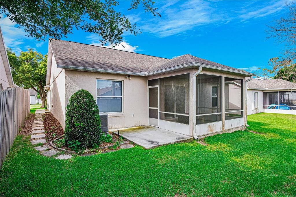 For Sale: $259,000 (3 beds, 2 baths, 1249 Square Feet)