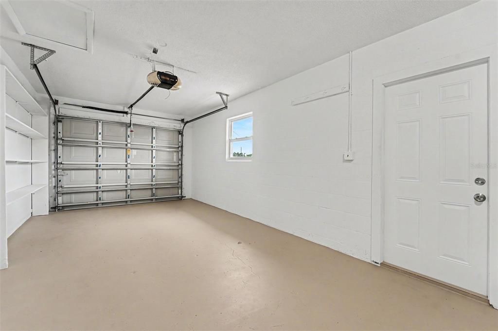 For Sale: $284,900 (3 beds, 2 baths, 1356 Square Feet)