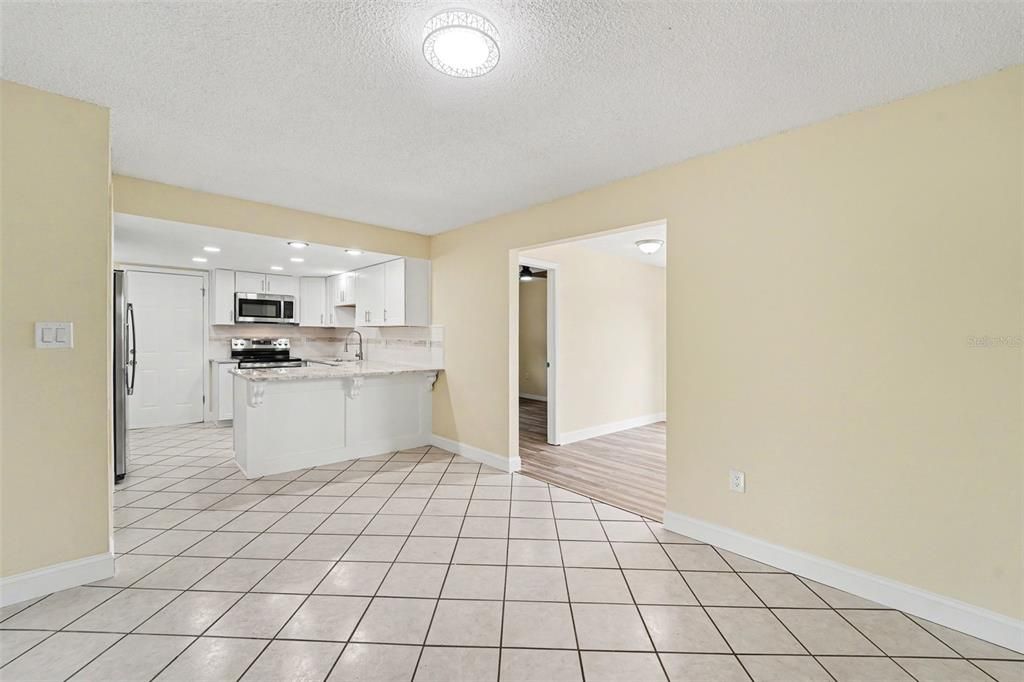 For Sale: $284,900 (3 beds, 2 baths, 1356 Square Feet)