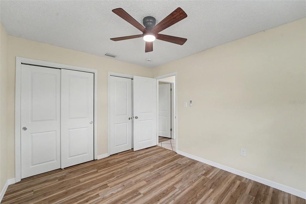 For Sale: $284,900 (3 beds, 2 baths, 1356 Square Feet)