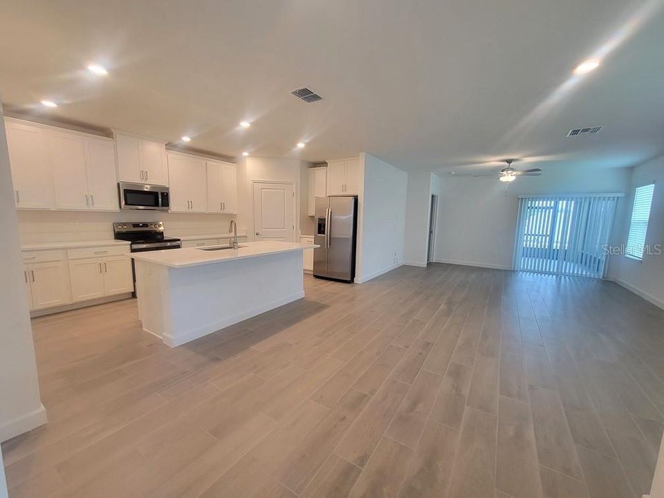 En Renta: $2,595 (2 camas, 2 baños, 1613 Pies cuadrados)