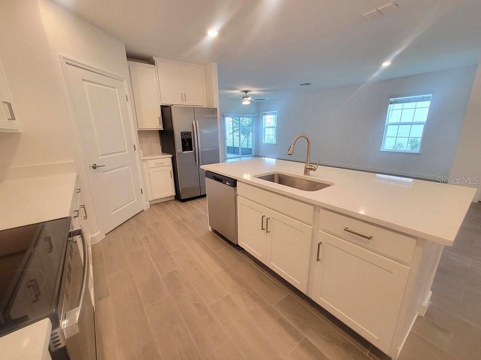 En Renta: $2,595 (2 camas, 2 baños, 1613 Pies cuadrados)