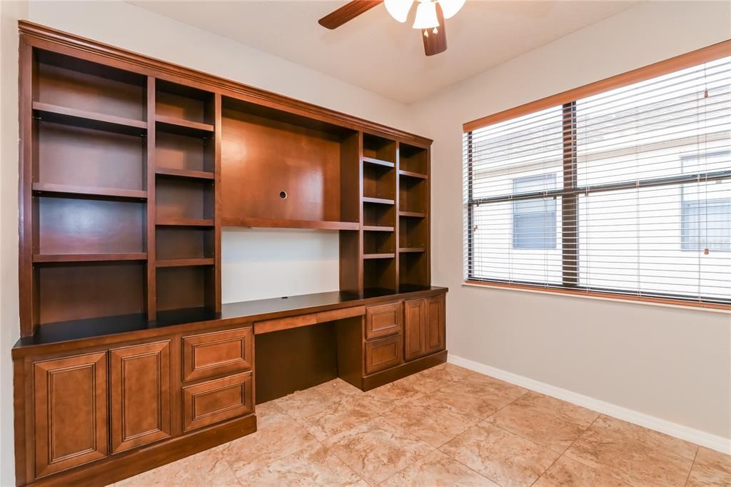 For Sale: $259,000 (2 beds, 2 baths, 1548 Square Feet)